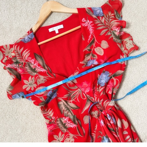 WAYF Clara Wrap Dress Botanical Red Print Floral High Low Ruffle Hem Size Medium - Picture 14 of 16
